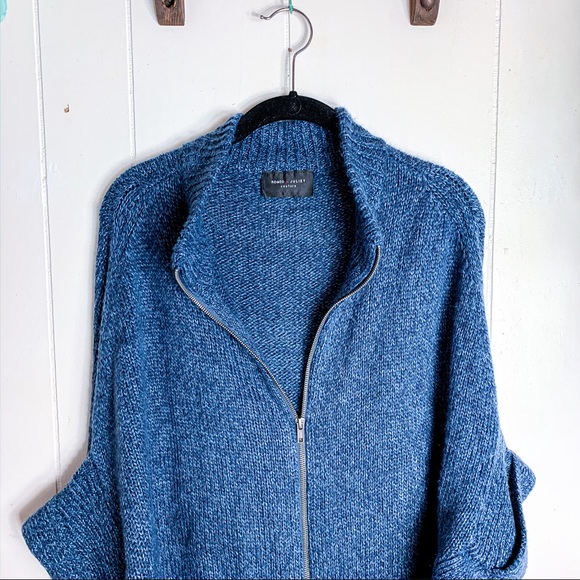 [SALE]  Romeo & Juliet couture knit zip up sweater - Picture 8 of 8